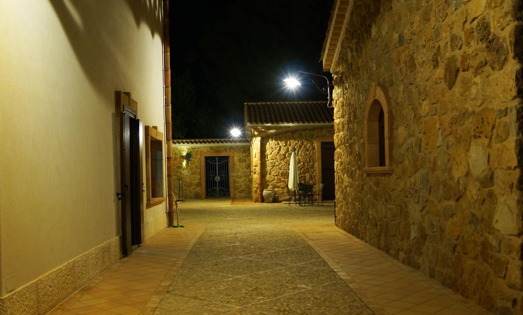Agriturismo Feudo Muxarello Aragona Luaran gambar
