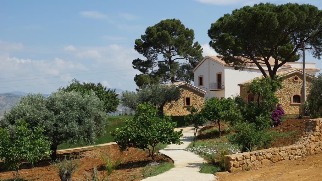 Agriturismo Feudo Muxarello Villa Aragona Luaran gambar