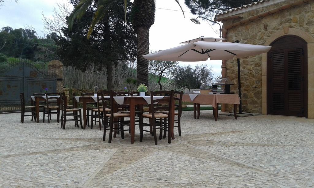 Agriturismo Feudo Muxarello Aragona Luaran gambar