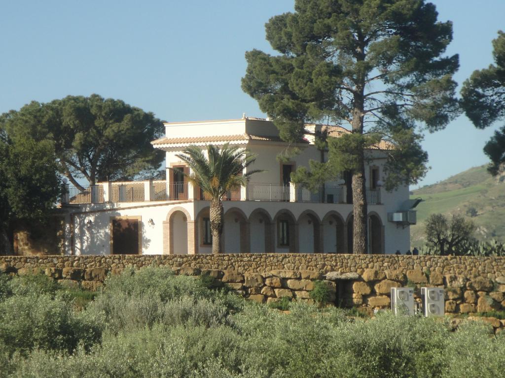 Agriturismo Feudo Muxarello Aragona Luaran gambar