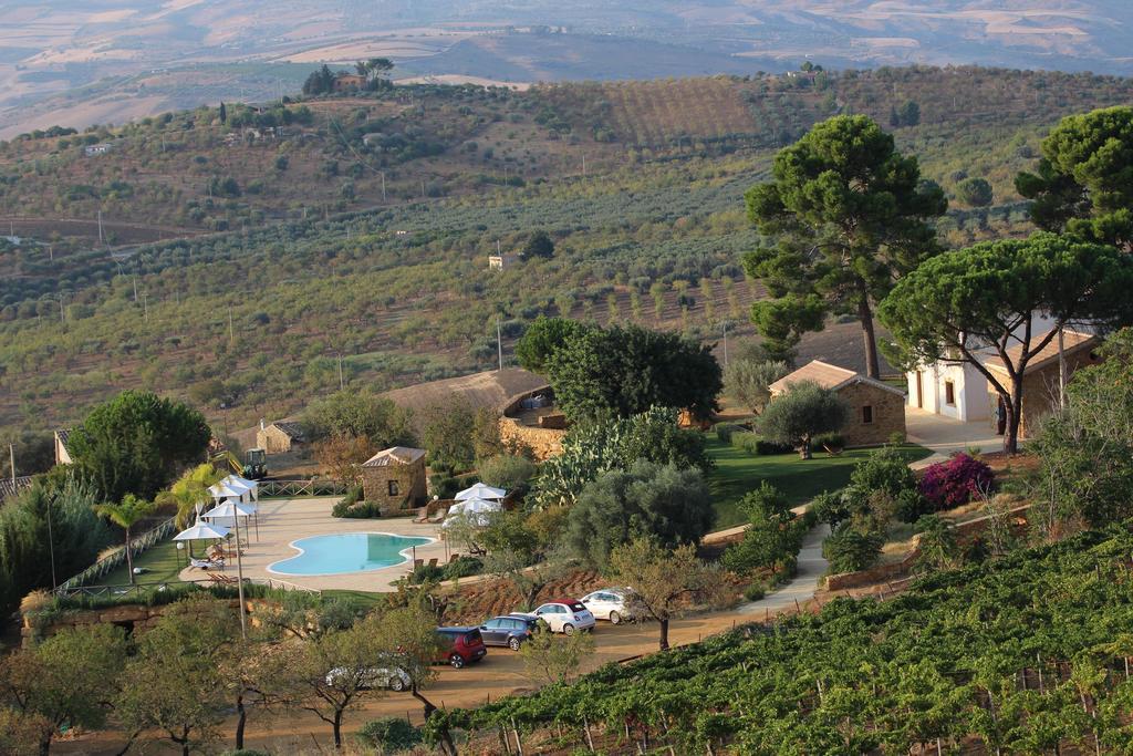 Agriturismo Feudo Muxarello Aragona Luaran gambar