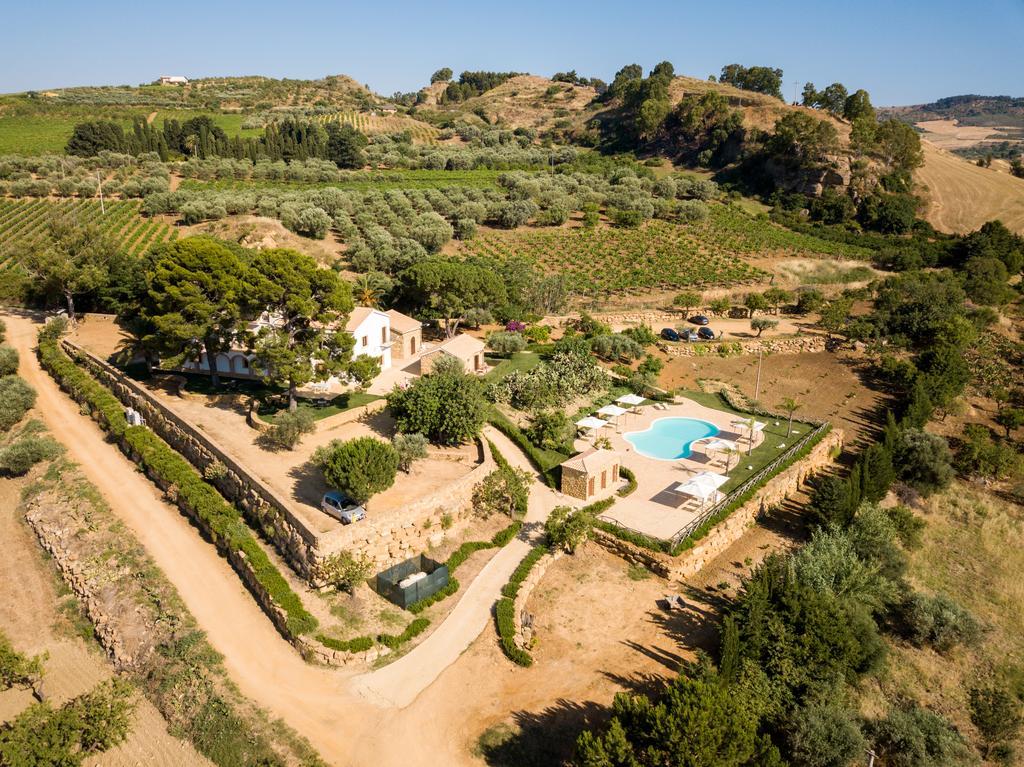 Agriturismo Feudo Muxarello Villa Aragona Luaran gambar